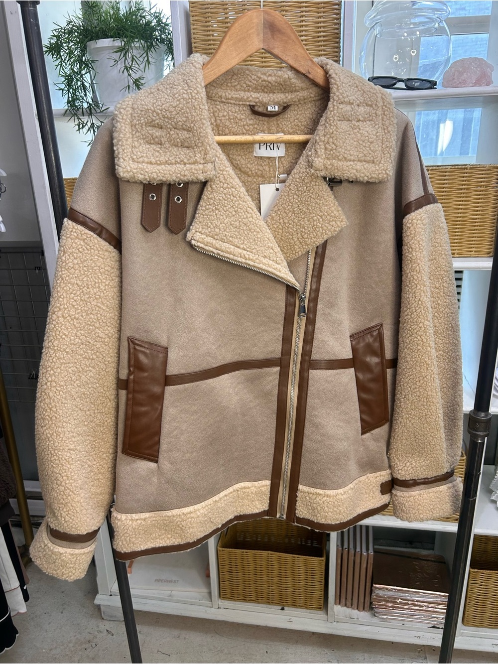 Priv - Warm Jacket Sample NWT Medium